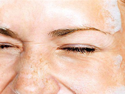 夏天護膚方式常犯錯誤，女性最需關注的肌膚保養兩大誤區