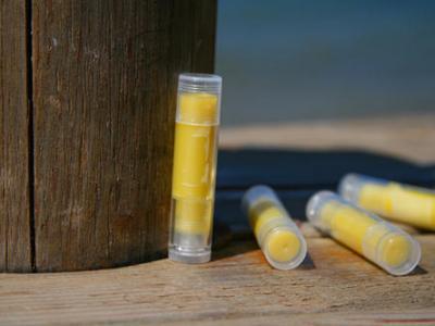 潤唇膏可以吃么?有哪些作用?