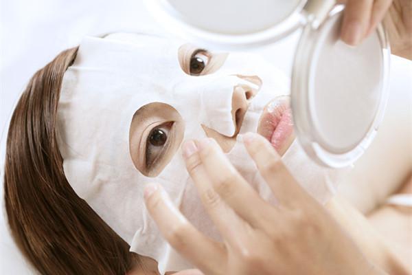 面膜敷完要洗臉嗎 原來敷面膜也有這么多的講究