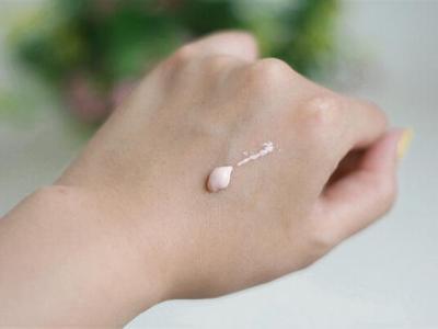 隔離霜和防曬霜的正確使用順序是什么?如何涂抹?