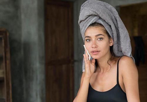 經常卸妝不干凈會造成什么后果？