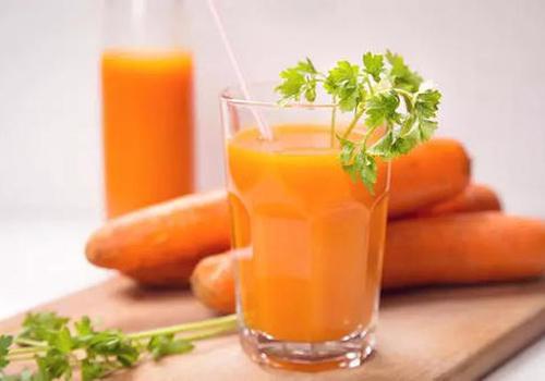 經(jīng)常喝胡蘿卜汁能淡斑嗎？怎樣祛斑最快最有效？