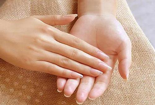 教你自制3種護手霜潤膚防裂 省錢又實用！