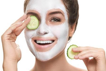 女性面部脂溢性皮炎怎么治，臉上出油多長痘注意六件事情