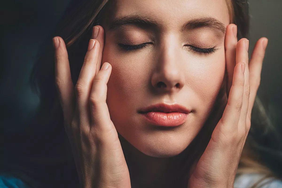 皮膚黃是什么原因導致的？皮膚黃如何美白