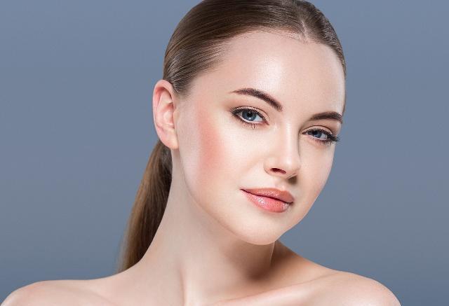 皮膚黃是什么原因導致的？皮膚黃如何美白