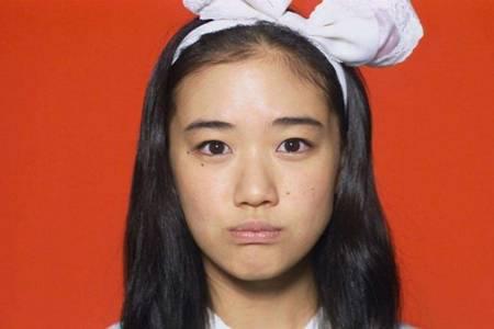 臉上起紅疙瘩怎么回事，教你油皮女生的治療方法