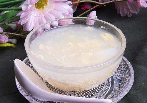 女人每天吃葛根粉好嗎，能養顏護膚！