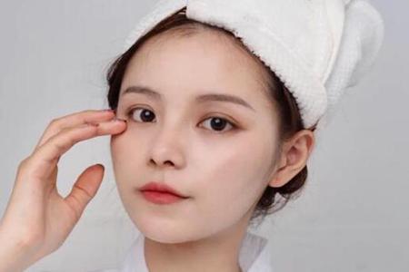 去皺去眼袋的方法有哪些？這三個(gè)方法消眼袋去除眼部皺紋