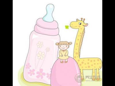 奶瓶選購要挑“形狀” 材質不同使用各有千秋