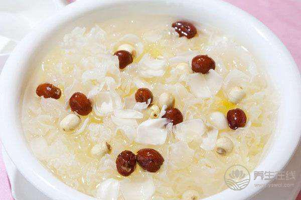 炎熱夏季容易失眠 百合料理助你改善睡眠