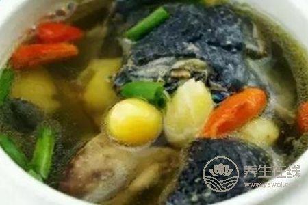 霜降養(yǎng)生食材有哪些?霜降吃白果燉烏雞好嗎?