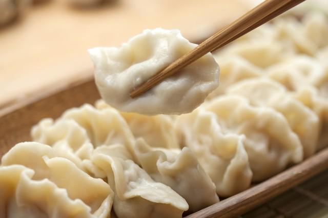 留住春天的味道——凍槐花餃子餡怎么做更美味？