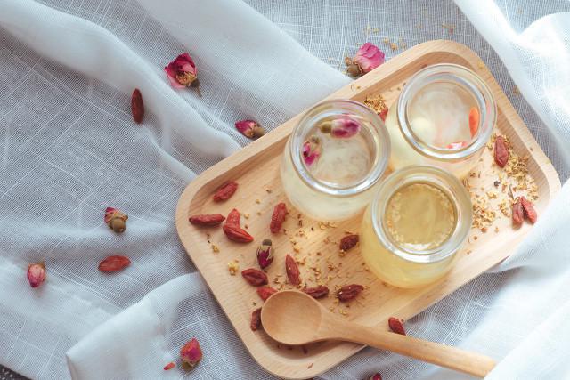 燕窩適合秋季食用，秋季吃燕窩有哪些好處?