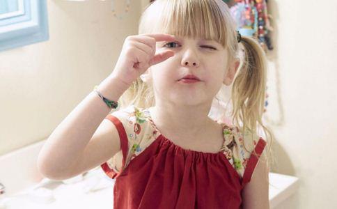 沙子入眼 角膜 角膜潰瘍 潰瘍 醫院 