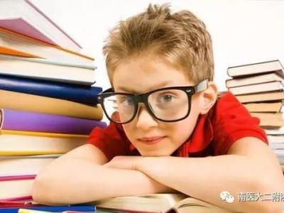 小孩子近視三種恢復(fù)法，預(yù)防近視是重點