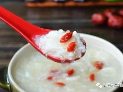 枸杞對(duì)眼睛有哪些功效？