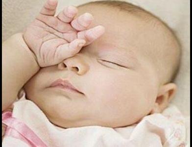 寶寶眼屎多是怎么回事？