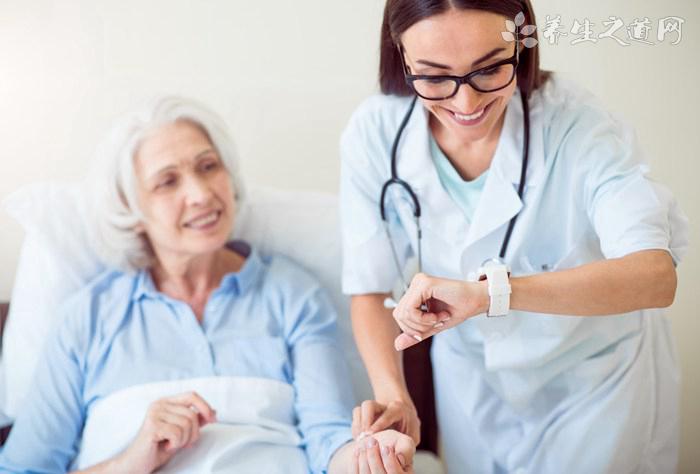 月經少按什么穴位好