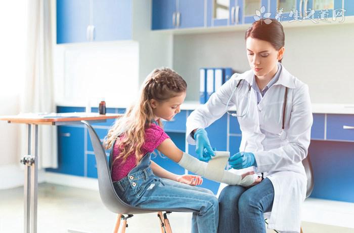 骨折用什么泡腳