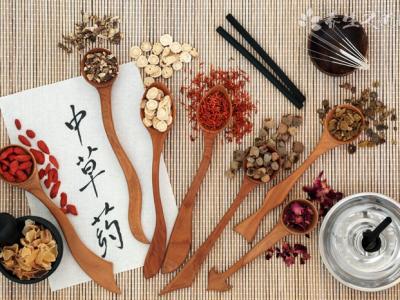 寶寶內熱重怎么艾灸