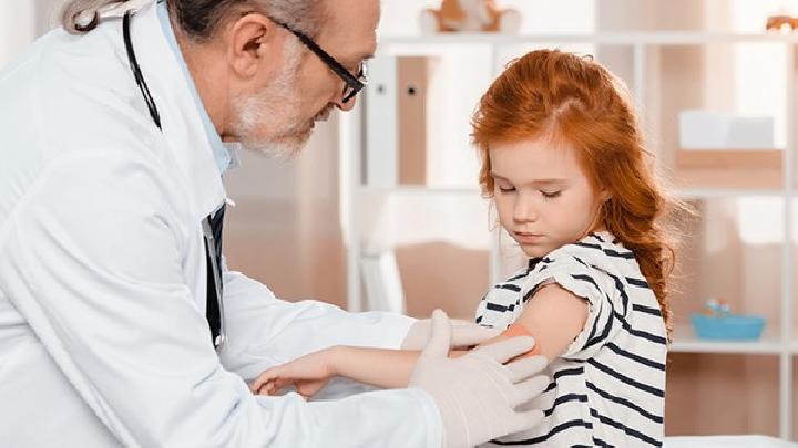 胃下垂該如何治療 4個胃下垂經絡按摩治療法來幫忙