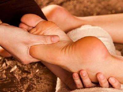 女人產后如何按摩能催乳 中醫催乳按摩的手法效果佳