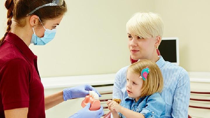 小孩舌苔厚是怎么回事？兒童舌苔厚白按摩能起到什么作用？