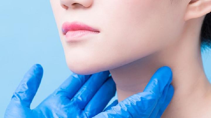 女性面部按摩的好處到底有哪些 女性經(jīng)常面部按摩祛病保青春