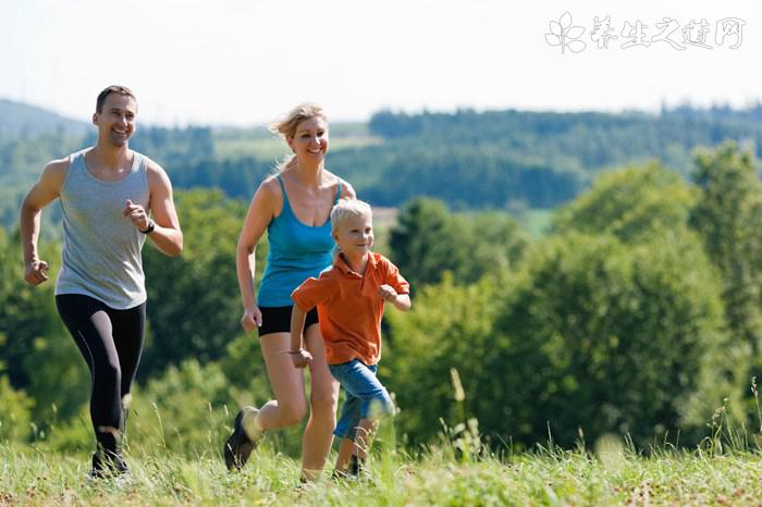 蕩秋千男孩的啟示：一個(gè)小亮點(diǎn)就能撬動(dòng)孩子