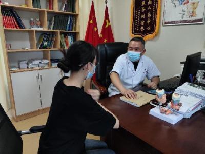 南寧中南甲狀腺醫(yī)院樊春聚醫(yī)生：甲狀腺結(jié)節(jié)偏愛(ài)哪些人？一旦查出，你該如何應(yīng)對(duì)